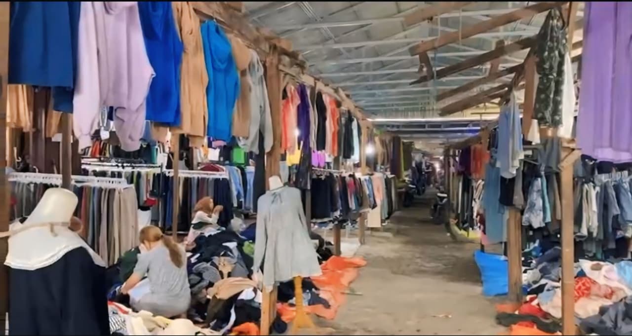 Gaya Hidup Secondhand Fashion, Trendy Tapi Tetap Irit